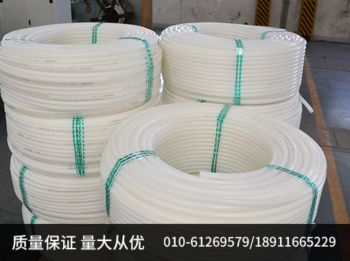 pvc給水管